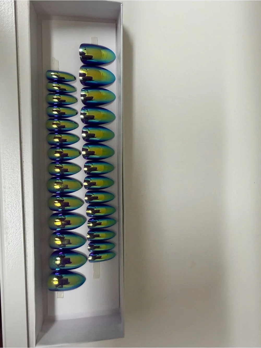 Iridescent Blue-Green Press-On Nails Set